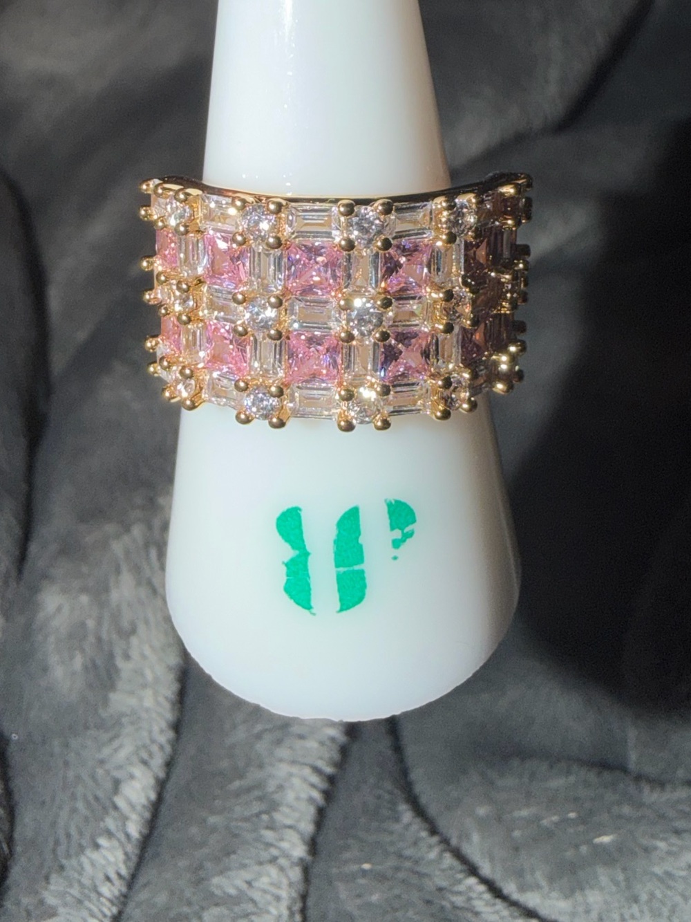 Bomb Party Size 8 Ring-On The Road To Summer Rose Quartz on Gold RG81118